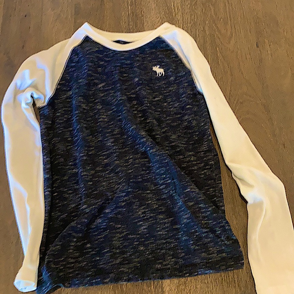 White and navy Boys ABERCROMBIE AND FITCH 11/12